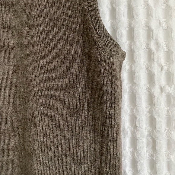 100% Merino Wool Sleeveless Turtleneck - Size S Petite - Picture 7 of 7